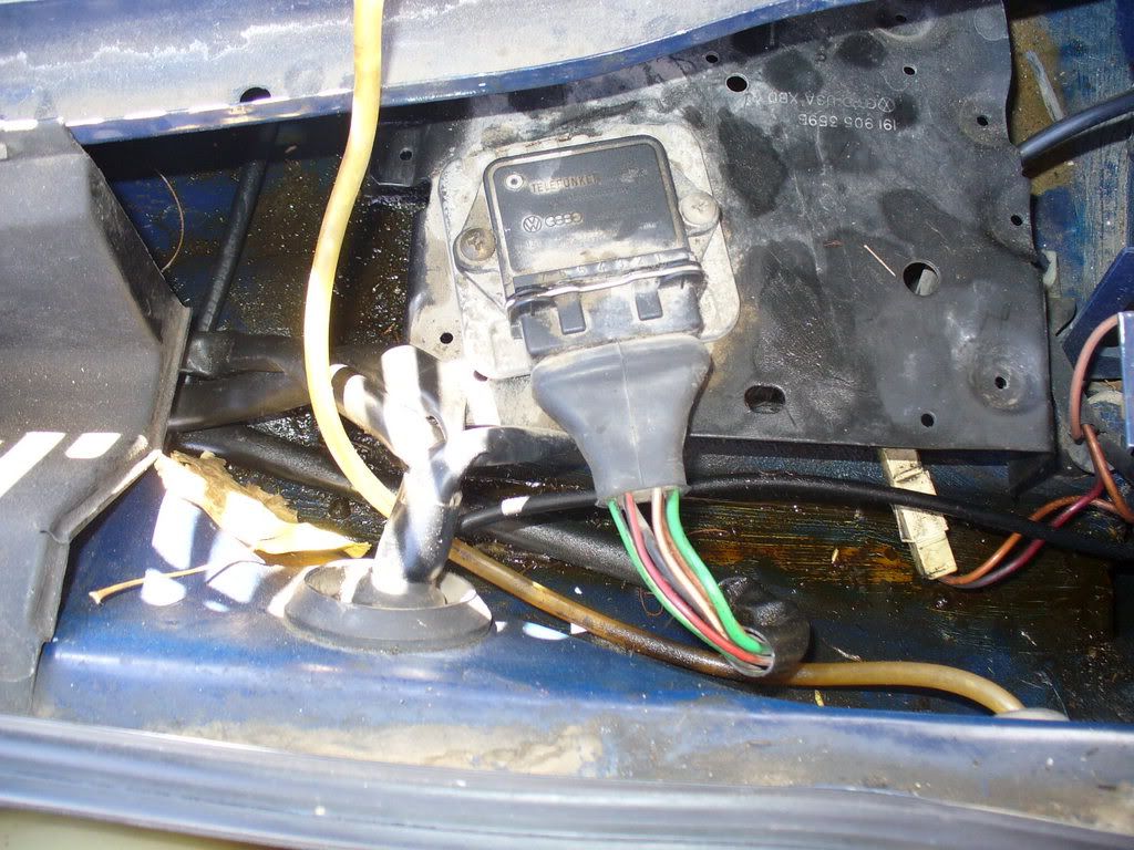 Speedometer cable leaking oil?? WTF VW Vortex Volkswagen Forum